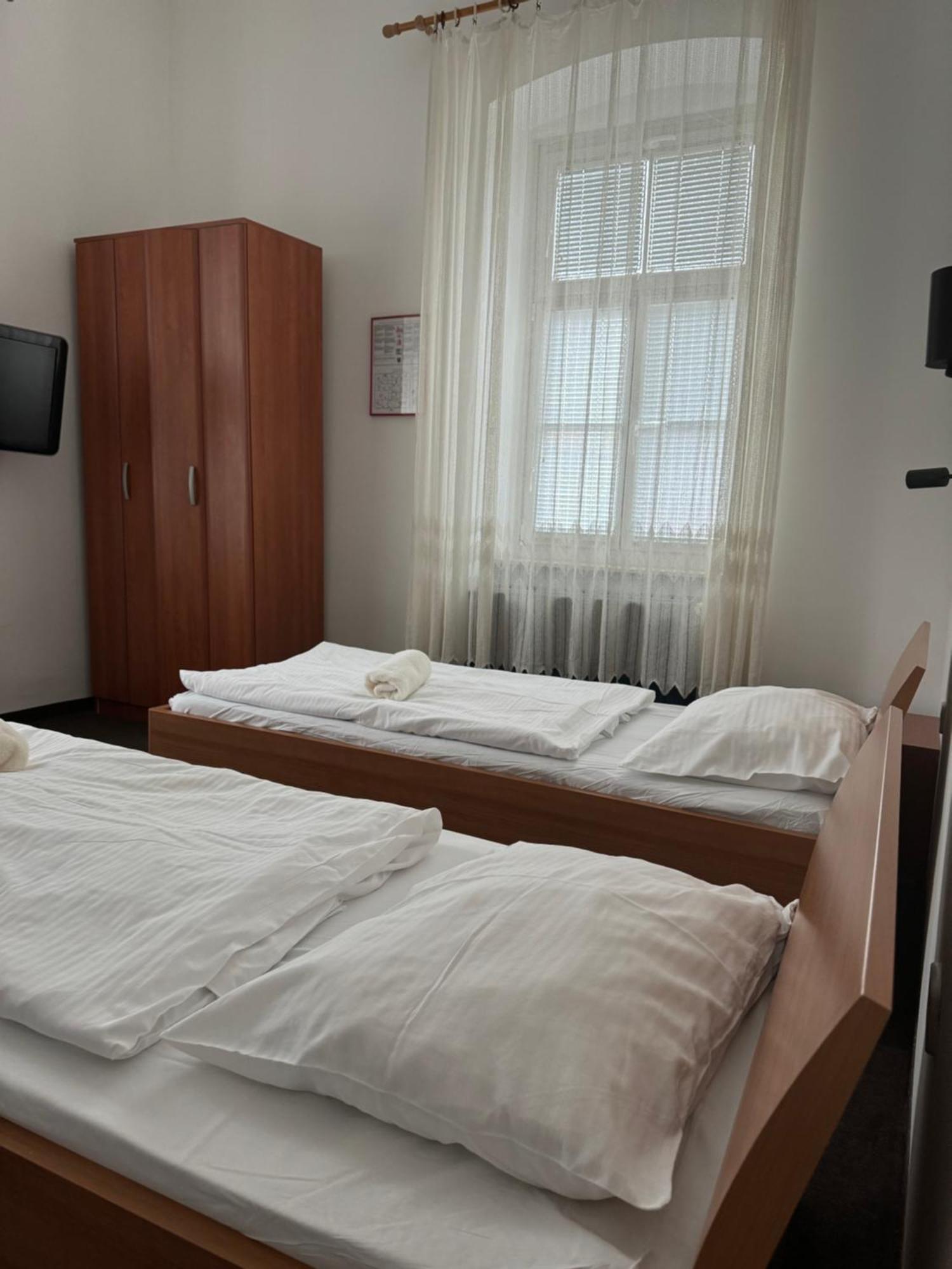 Guesthouse Pri Tonetu Ptuj Buitenkant foto