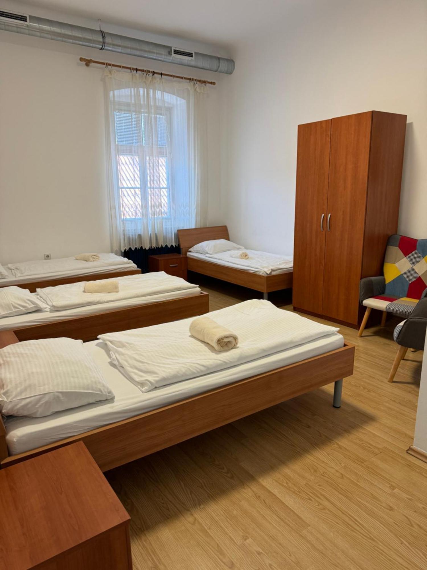 Guesthouse Pri Tonetu Ptuj Buitenkant foto